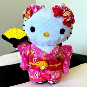 Hello Kitty Geisha plush keychain